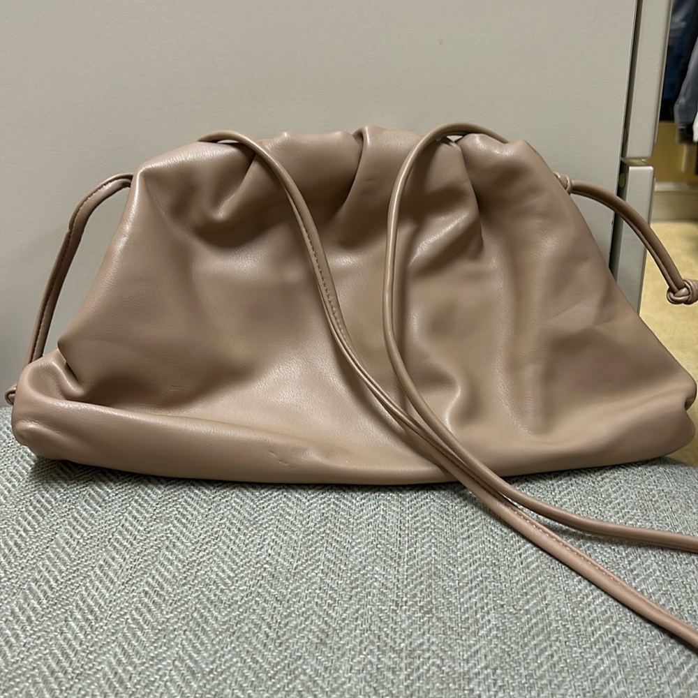 Nude dumpling bag crossbody